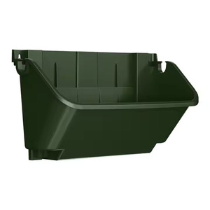 Jardinière murale papillon en métal vert - Product Image 5