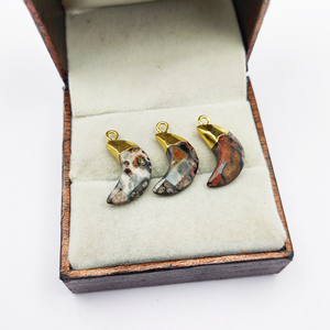 จี้พลอย18X8มม. เคลือบทองรูปเสือดาว - Product Image 2