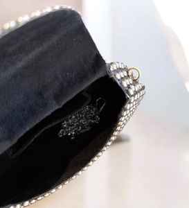 Elegante Bolso de Mano Metálico de Lujo para Mujer, Ideal para Regalo, Bolso de Noche Único con Correa de Cadena, Calidad Premium - Product Image 4