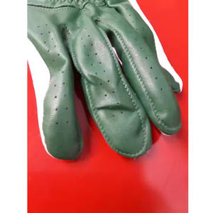 Gants de golf professionnels pour femmes Design uni en cuir véritable Cabretta confortable de haute qualité pour une utilisation sportive en vente - Product Image 3
