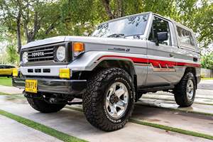Toyota Land Cruiser FZJ73 d'occasion de 1993, marché sud-américain, série 70, boîte manuelle 5 vitesses, 4,5 litres, 6 cylindres, 4 roues motrices - Product Image 2