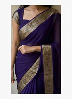 Nouveautés : Sari en crêpe de viscose avec chemisier assorti. Le viscose, contrairement aux tissus synthétiques, est respirant et très absorbant.