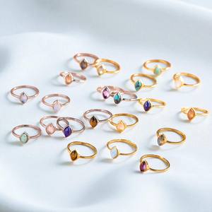 2025 tendencia nueva llegada 925 plata esterlina Marquesa Arco Iris piedra lunar anillo suave banda recta, venta al por mayor joyería a granel mujeres - Product Image 5