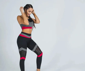 Ensemble d'entraînement et de fitness pour femmes Ensemble de fitness pour salle de sport/yoga personnalisé de haute qualité Ensembles de yoga sans couture/leggings - Product Image 5