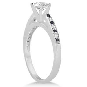 Anillo de Compromiso de Oro Blanco de 14K con Diamantes Blancos y Negros de 0.26ct - Product Image 1