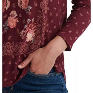 เสื้อยืดผู้หญิง Lucky Brand รุ่น Matchbox สีเบอร์กันดี แดงหลายเฉด ไซส์เล็ก ระบายอากาศได้ดี - Product Image 3