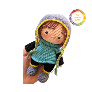 Poupée en crochet personnalisée, conception personnalisée, style amigurumi fait à la main avec des vêtements mignons pour offrir des cadeaux, afficher et vendre en ligne - Product Image 5