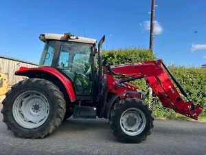 Tractor agrícola Massey Ferguson 945 de 70HP usado Original de EE. UU. Disponible a precio mayorista y listo - Product Image 3