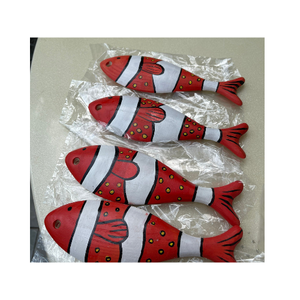 Decoración única colorida con tendencia caliente tallada 3D pescado de madera colgante artesanías decorativas de Vietnam - Product Image 1