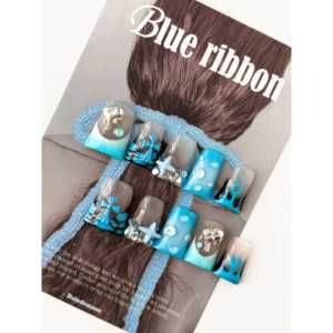 Ongles press-on chromés en forme de cœur, design élégant et chic pour les amateurs de nail art - Product Image 1