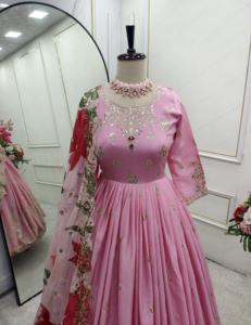 Vente en gros personnalisé fait à la main pour femmes vintage fête modeste robe réversible en polyester - Product Image 3