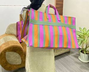 Bolso de compras a rayas tejido plástico cremallera reutilizable respetuoso con el medio ambiente hecho a mano bolsas de playa recicladas estuches para cosméticos - Product Image 1