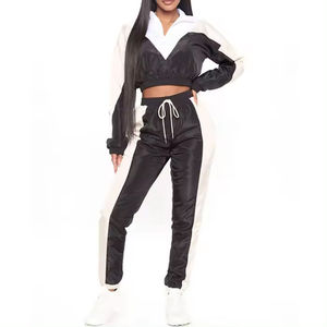 Ensemble de survêtement coupe-vent bicolore pour femme, 2 pièces : sweat à capuche court à demi-zip et pantalon de jogging – Tenue de sport élégante - Product Image 3