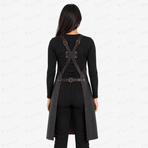 Tablier en cuir noir personnalisé pour femme avec lacets rouges, poches et fermeture à boutons-pression, manches courtes, uniforme de barman pour restaurant et bar - Product Image 5