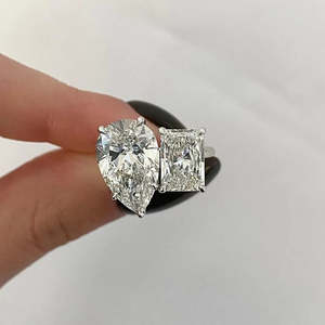 Bague Toi et Moi en Diamant Radiant Pear Cultivé en Laboratoire 3.70ctw avec Halo Caché, Deux Pierres, Couleur D-E-F, Clarté VVS-VS - Product Image 1