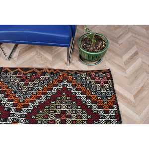 Alfombra Turca Vintage de 5.3x3.7 pies, Alfombra Kilim de Lana Negra - Product Image 5