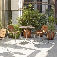 Grande base de table inclinable H 73 cm en acier peint, base à trois pieds 79 cm avec joint en aluminium moulé sous pression pour tables de café extérieures