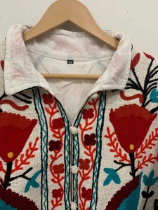 Veste de broderie Suzani faite à la main hiver court tissu TNT coton velours Suzani veste Robes pour femmes - Product Image 5