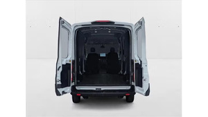Ford E-Transit Cargo Van T-350 2023, toit moyen 148 pouces, 9500 GVWR, propulsion, occasion en excellent état - Product Image 4