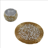 Napperon perlé rond en argent exquis et accessoires de plat de nourriture de caboteur pour l'hôtel de restaurant de table de mariage