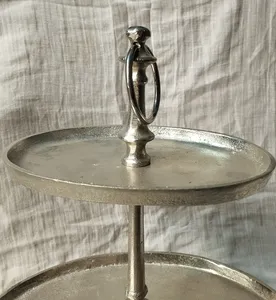 Support à gâteau en fer métallique à 2 niveaux de qualité exclusive, lot de 2 supports à dessert pour ustensiles de cuisine de forme personnalisée d'Inde - Product Image 5
