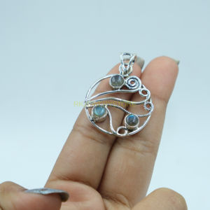 Pendentif en argent sterling 925 fait à la main avec pierre précieuse labradorite naturelle, enveloppé de fil, bijoux pour cadeau de Noël, cadeau d'anniversaire - Product Image 4