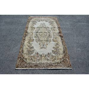 Alfombra turca vintage de gran superficie de 3,4x7 pies, clásica, de lana beige y marrón con respaldo de látex, patrón de retazos para dormitorio, pasillo, cabecera - Product Image 1