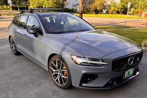 VOL-VO V60 RECHARGE T8 POLESTAR ENGINEERED 2023 d'occasion - Conduite à gauche/droite, prêt à être expédié - Product Image 4