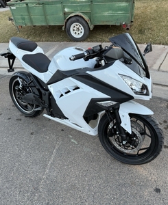 Motos électriques eNINJA E.V 3000w 72v 60ah 60mph QuickSales - Product Image 1