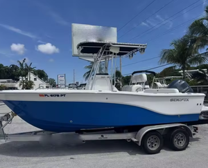 Bateau de pêche sportif et de loisirs Premiumm Commander CenterConsole d'occasion 2015, durable, pour l'aventure en famille, 20 pieds avec remorque - Product Image 2