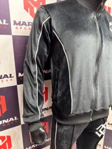 Ensemble de survêtement en velours unisexe personnalisé avec poches zippées, séchage rapide, uni, pour les saisons d'automne/hiver, options grandes tailles - Product Image 4