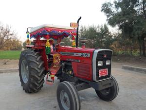Mini-tracteur Massey Ferguson 265 à vendre, moteur diesel de 20 à 90 CV, options 4x4 et 4x2, avec composants essentiels : pompe et boîte de vitesses - Product Image 1