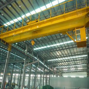 رافعة جسرية مزدوجة العارضة منخفضة الارتفاع مع محرك وتحكم عن بعد أرضي، ارتفاع رفع 20 متر للمصانع ذات المساحة المحدودة - Product Image 3