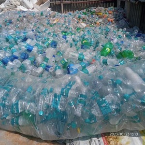 Déchets de bouteilles PET transparentes Premium 100% Déchets de plastique à bas prix pour le moulage de bouteilles PET fraîches - Product Image 2