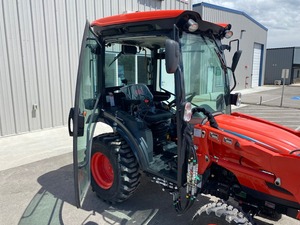 Fournisseur de matériel d'occasion de qualité supérieure K-I-O-T-I CX2510 avec cabine, FINANCEMENT DISPONIBLE - Product Image 4