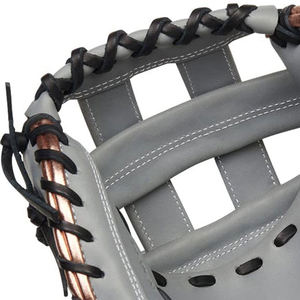 Guante de Béisbol de Cuero Personalizado al por Mayor, Guantes de Béisbol Hechos en Pakistán para Jugadores de Equipo - Product Image 6