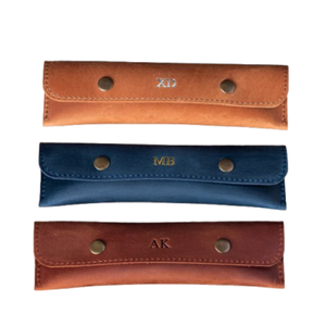 Portalápices y Estuche para Bolígrafos de Cuero Genuino Hecho a Mano y Personalizable con Impresión UV, Regalo de Papelería Personalizado - Product Image 1