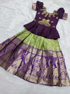 Lehenga Choli élégant en soie de Lichi lourd cousu pour les filles partout Zari Work brodé pour la fête - Product Image 4