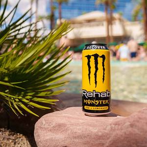 เครื่องดื่มชูกำลังมอนสเตอร์ รีแฮบ เลมอนเนด – สูตรฟื้นฟูสดชื่น ขายส่งราคาโรงงาน - Product Image 1