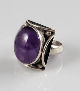 Anillo de piedras preciosas de amatista ovalada hecho a mano elegante y elegante para mujer para compromiso aniversario de boda o regalo de fiesta - Product Image 6