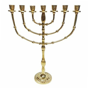 MESA RELIGIOSA DE DISEÑO ELEGANTE DECORACIÓN DE METAL 7 PALO DE VELA JUDÍO DECORACIÓN DE METAL DORADO PORTAVELAS MODERNO - Product Image 1