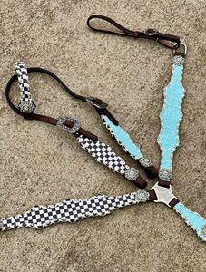 Juego de tachuelas de cuero occidental Premium para caballos, brida de sillín completa y accesorios disponibles para la venta desde India - Product Image 3