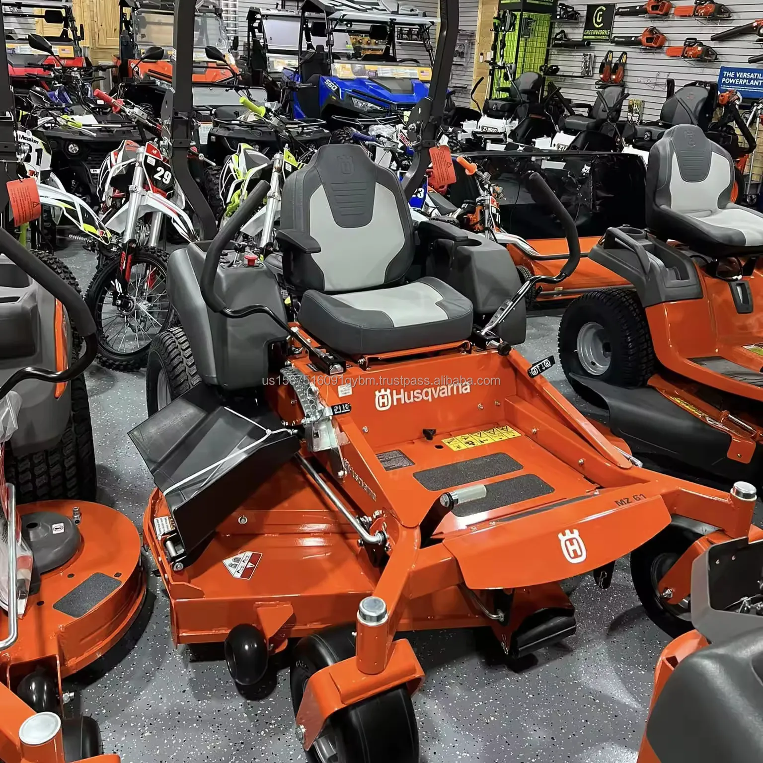 VENTA 2024 NUEVO Husq var na MZ61 61 in. Cortacésped hidrostático de giro cero Briggs & Stratton de 27 HP