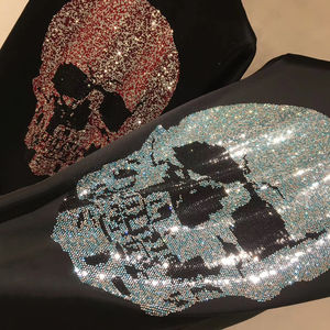 Camiseta de diamante brillante de alta calidad personalizada con estampado de logotipo de diamantes de imitación de taladro caliente gráfico de manga corta 100% Camiseta de algodón para hombres - Product Image 2