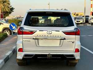LEXUS LX-SERIES-570 SIGNATURE ปี 2021 ใหม่เอี่ยม วิ่ง 1450 กม. 300-399 แรงม้า เครื่องยนต์ 6 สูบ 5 ที่นั่ง เกียร์อัตโนมัติ - Product Image 6