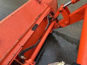 2009 Kubota รถแทรกเตอร์ M59ตักดิน, รถแทรกเตอร์อเนกประสงค์และทนทานพร้อมปั๊มเครื่องยนต์และส่วนประกอบกระปุกเกียร์ - Product Image 6