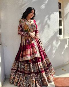 Navratri especial suave muselina algodón Digital impreso y Real espejo trabajo lienzo Patta Lehenga Choli con trabajo manual encaje Dupatta - Product Image 4