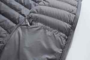 Chaqueta acolchada azul larga y ligera para hombre, logotipo frontal con cuello levantado, chaqueta acolchada transpirable impermeable de invierno con bolsillos con cremallera - Product Image 3