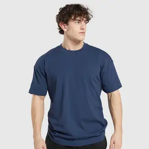 Kaus katun kelas berat Logo kustom gaya cetak atletik untuk pakaian olahraga pria untuk lari dan kebugaran Gym