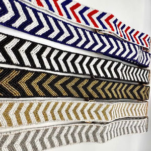 Lámpara de Diseño Personalizado con Cuentas de Níquel Hechas a Mano, Estilo Moderno y Lujoso para San Valentín, y Accesorios Decorativos - Product Image 1